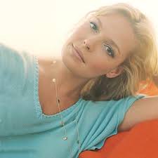 Katherine Heigl hair