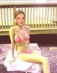 dakota fanning fake
