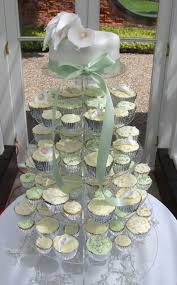 lilies wedding cakes