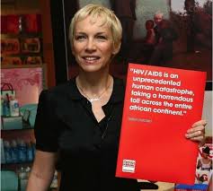 Annie Lennox is to
