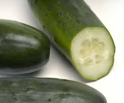 ... لصحتك شاهد هذا الموضوع فوائد بعض الطعام ...  1598_cucumber