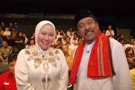 Pasangan Gubernur Banten Ratu Atut Chosiyah dan Wagub Banten Rano Karno dikabarkan pecah