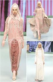 Hijab Style Guide: Mix & Match Baju Muslim Ala Jenny Tjahyawati