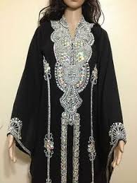 ARABIC DRESSES on Pinterest | Arabic Dress, Abayas and Kaftan