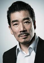Musician and actor Ryudo Uzaki (Homeless Chugakusei) teamed up with his wife, writer and lyricist Yoko Aki, ... - 832-LF-Uzaki