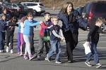 Man kills mother, then 26 at Connecticut school, including 20 kids ...