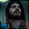 Henry Cavill shows off his icy blue eyes in the recently released trailer ... - henry-cavill-man-of-steel-trailer