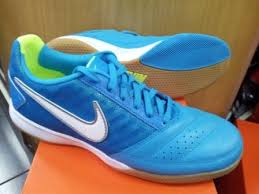 Harga Sepatu Futsal Adidas, Nike, Lotto, Puma Terbaru Juli