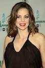 Kimberly Williams-Paisley Actress Kimberly Williams-Paisley attends the 42nd ... - 42nd Annual CMA Awards Arrivals NXeFiUV9P0Zl