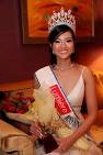 Ris Low Miss Singapore World Guilty of Credit Card Fraud | Wayang ...
