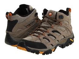 What to Wear with Outdoor Men's Shoes - Top 10 Outdoor Shoes for ...