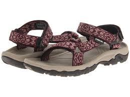 The Top 15 Best Hiking Sandals for Women | Bouldering ...