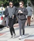 Kristen Stewart and close pal Alicia Cargile enjoy lunch and grab.