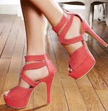 أحذية نسائية للسهرات - أحذية قمة في الجمال و الروعة  Images?q=tbn:ANd9GcQt0qEFy3nli6fc71zMfoPSLoW2xluC9YNrzhoTRXJi7ckUEyFW