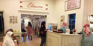 Fashion: Elmeira Hijab, Buka Butik Di Bandung Suguhkan Busana ...