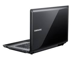 Cần bán Laptop Samsung core i3