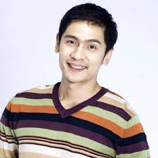 Adi Nugroho mulai terjun ke dunia hiburan setelah menjadi finalis Abang None Jakarta 2000. - adi_nugroho