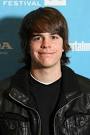 Johnny Simmons - Johnny_Simmons