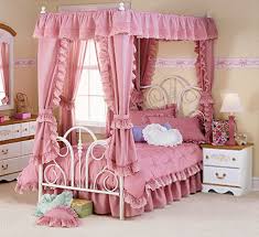 أجمل غرف نوم للأطفال... - صفحة 7 Images?q=tbn:ANd9GcR-iaieMeHGpbOchRMAVzHl3onm_Bvikgvo5TH3kHhmfX6kf0Zu