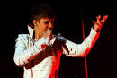 Justin Bieber “Mistletoe” performance at 2011 AMAs | The Justin ...