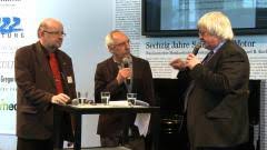 Burkhard Baltzer (ver.di) spricht heute zusammen mit Uwe Schmidt (Vorsitzender der Fachgruppe Musik Hessen) und Matthias Pannes (Geschäftsführer ...