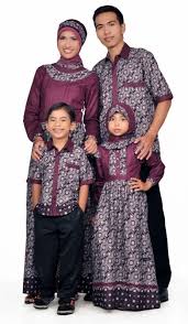 10 Model Baju Muslim Keluarga Paling