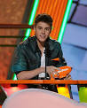 Kids' Choice Awards 2012: Taylor Lautner, Justin Bieber, Selena ...