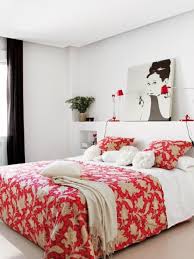 Red Accents In Bedrooms � 34 Stylish Ideas - DigsDigs