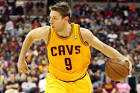 Matthew Dellavedova Out Up to Six Weeks With MCL Sprain