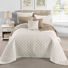 Bed & Bath: Charming Quilted Bedspreads For Bedroom Bedding Ideas ...