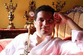 Eduardo González: performs virtuoso showpieces for flute and other ... - eduardo_gonzalez