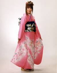 Kimono - Vestimenta Tradiconal Images?q=tbn:ANd9GcRVif8z9HmyY_po8y4tO8YEPUEEeh-z72u4_fcUOilXV4t2OaCNbw