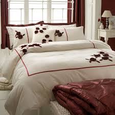 Luxury Modern Bedding Design 2011 Collection | Interior Design Ideas