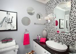 Green Bathroom Wall Decoration Ideas | Bruce's Angels