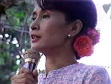 San Suu Kyi, la farsa elettorale e il rilascio