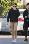 Kristen Stewart and Alicia Cargile Grab After Christmas Lunch With.