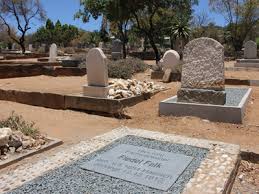 Gräber von Bruno Sommer und Fiedel Falk in Namibia entdeckt ... - graeber-von-bruno-sommer-und-fiedel-falk-in-namibia-entdeckt