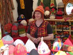 Brigitte Tschoepe Handelsunternehmen - Mode aus Kirgistan