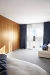 Architecture: Wide Bellevue Hill Bedroom With Grey Carpet And ...