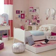 Girls Bedroom Decorating Ideas - Pictures of Girls Bedroom Designs