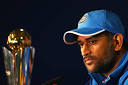 BREAKING NEWS! India captain Dhoni retires from Test cricket.