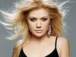 Kelly Clarkson Gives Birth to a Gemini