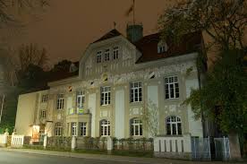Germanenhaus bei Nacht - Bild \u0026amp; Foto von Micha Bahr aus ...