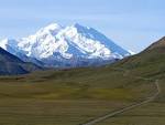 File:Mount McKinley and Denali National Park Road 2048px.jpg ...