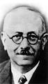 Marc Bloch (1866 1944): Considera que la historia es la ciencia de los ...