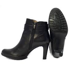 Peter Kaiser Elta | High heel ankle boots in black leather | Mozimo