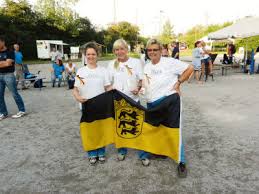 Nach dem letztjährigen dritten Platz bei den Deutschen Meisterschaften gelang Beate Hogh mit ihren Partnerinnen Annet Sturz und Edith Neumeister aus ...