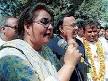 Former cine actress Rina Roy campaigns for Congress candidates for the MCD ... - nat3