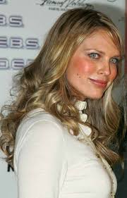 Sara Foster was born on August 2, 1981 in Los Angeles, California. She started her career in the entertainment industry as a fashion model. - Sara-Foster1