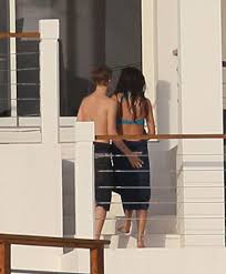 Justin Bieber and Selena Gomez Pictures 2012